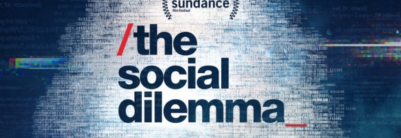 THE-SOCIAL-DILEMMA il documentario sugli effetti manipolatori dei social media e sulla dipendenza che creano